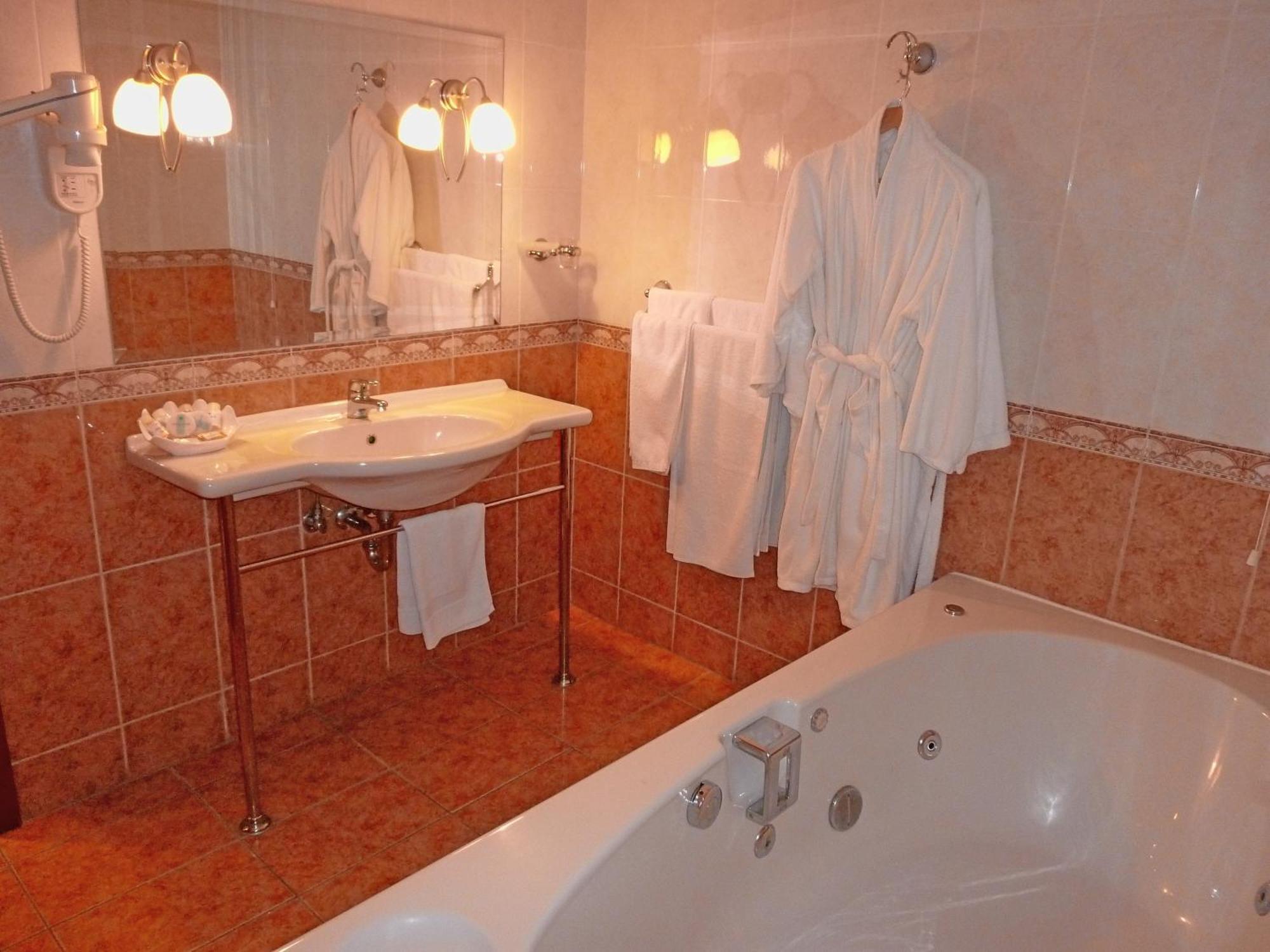 Ambassador Hotel Thessaloniki Plagiarion Bagian luar foto